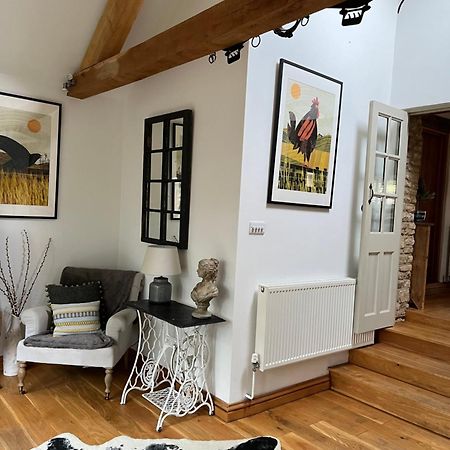 3 Bedroom 5* Barn Conversion Cotswolds 치핑노턴 외부 사진